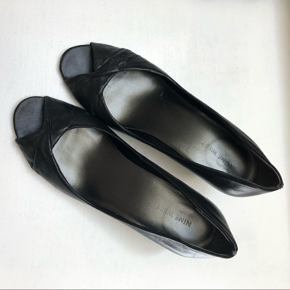 Nine West Set of 3 Pairs of Size 7 Shoes (Flawed) - Picture 6 of 17